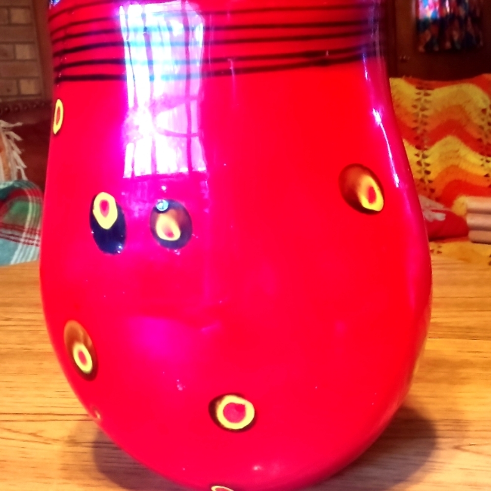 Beautiful Art blown glass vase. Gorgeous